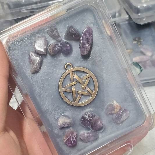 ARTEMISA (Witches Brew) Soy Wax Melts with Amethyst Stones and Charm | Clamshell